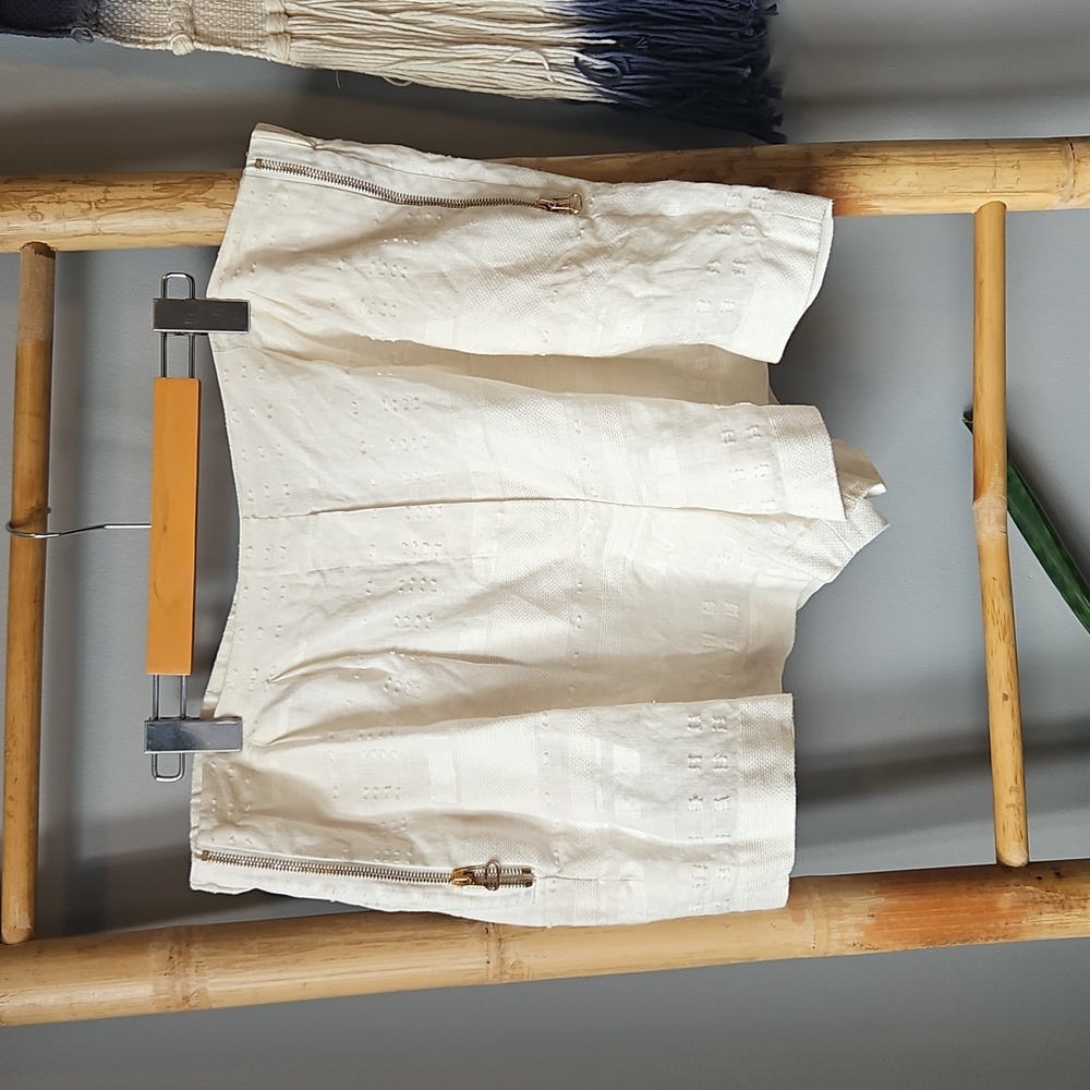 33.1 PHILLIP LIM Linen Shorts